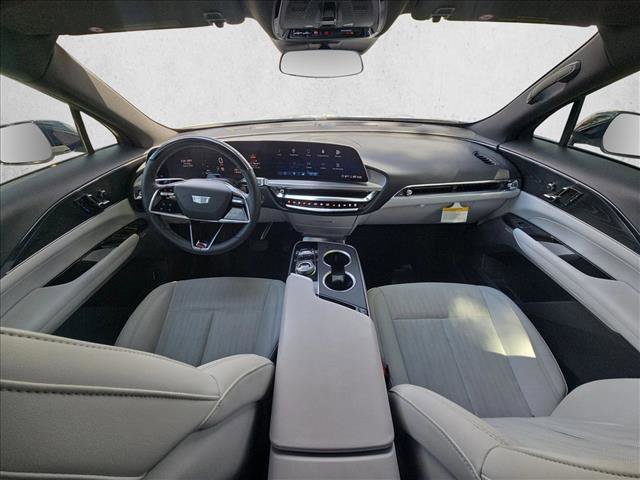 Used 2024 Cadillac Lyriq Luxury RWD image 16