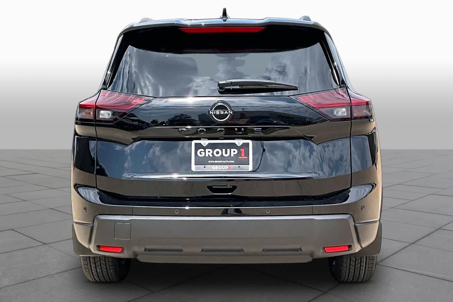 New 2026 Nissan Rogue Dark Armor AWD/4WD image 4