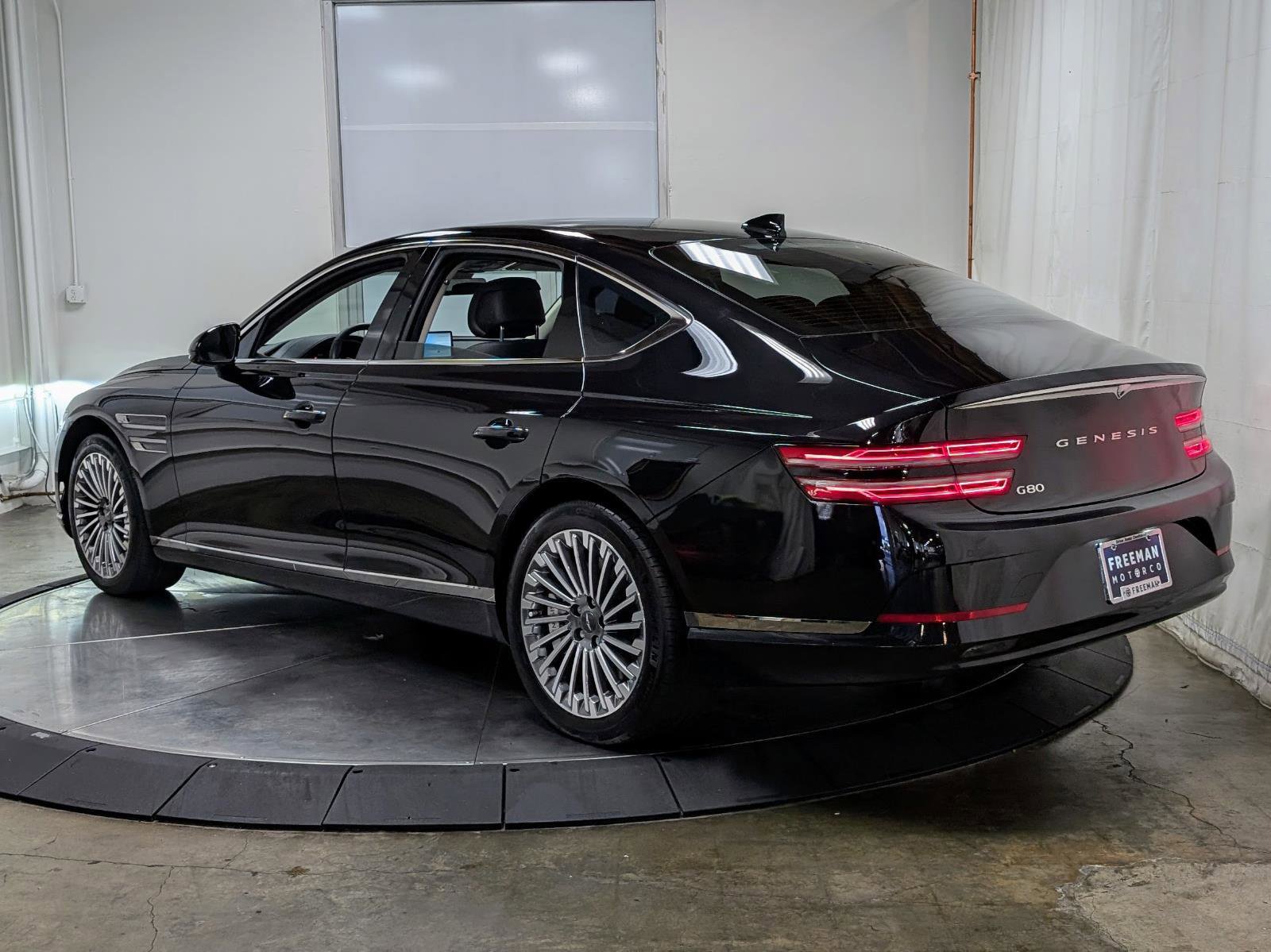 Used 2024 Genesis G80 image 7