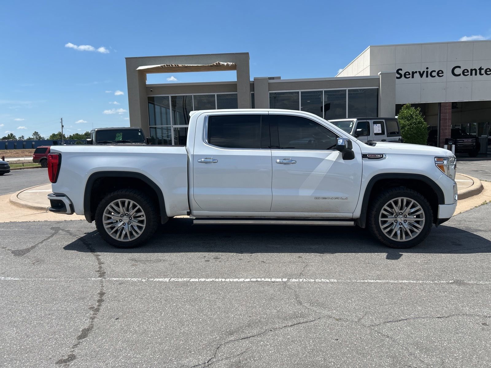 Used 2019 GMC Sierra 1500 Denali w/ Denali Ultimate Package AWD/4WD image 4