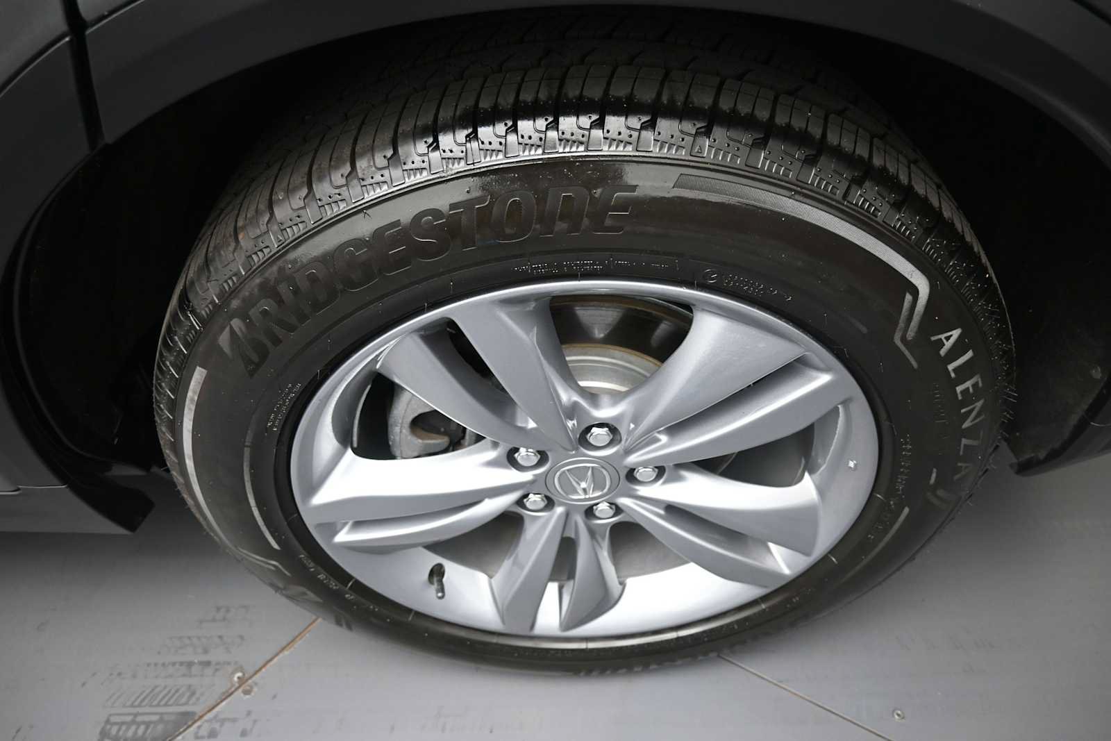 Used 2024 Acura MDX SH-AWD image 15