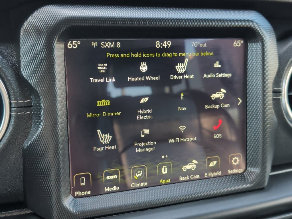 Used 2022 Jeep Wrangler Unlimited Sahara w/ Cold Weather Group AWD/4WD image 19