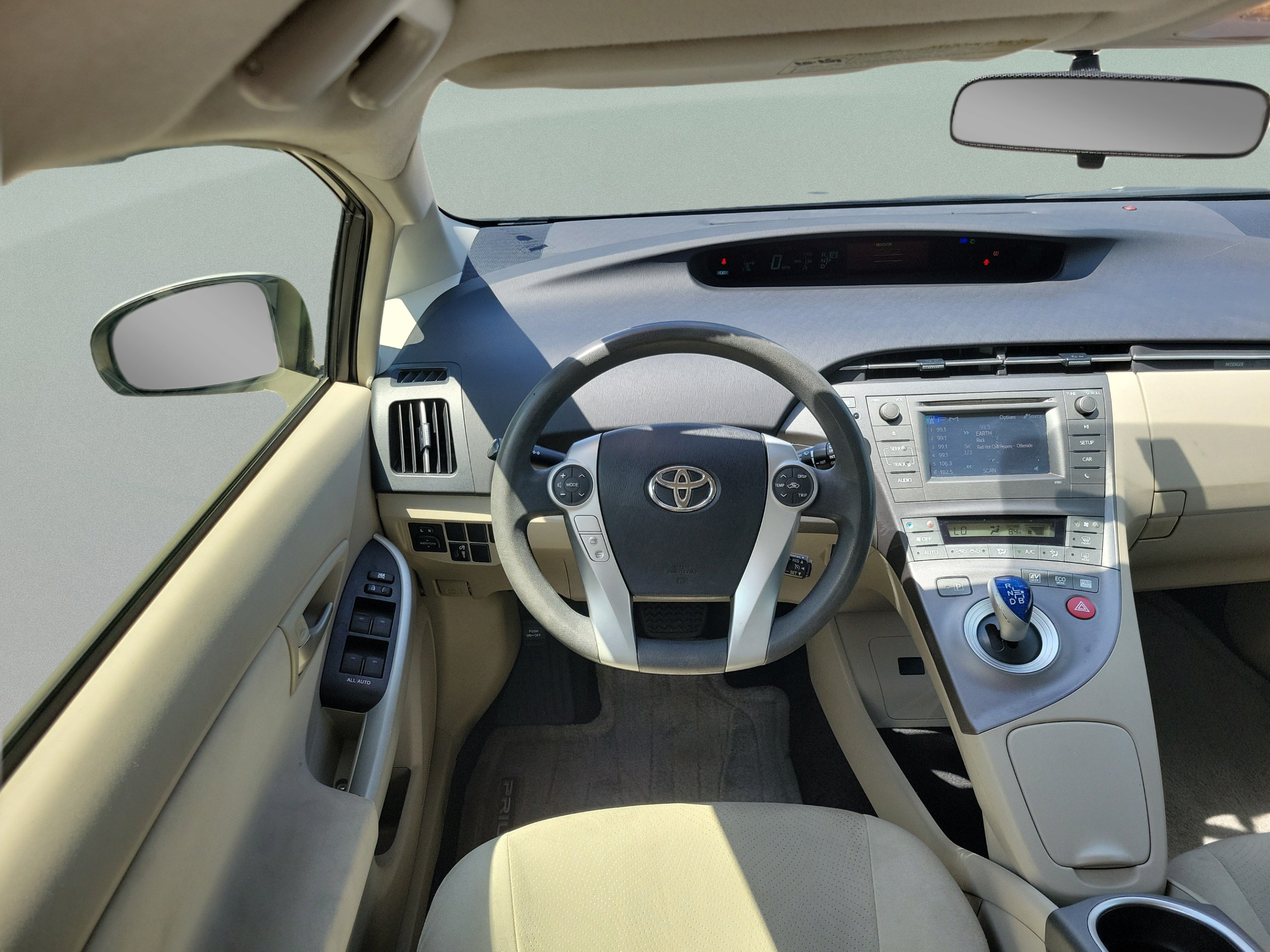 Used 2012 Toyota Prius Two FWD image 5