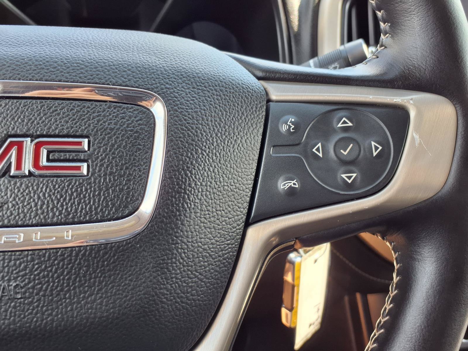 Used 2021 GMC Canyon Denali AWD/4WD image 16