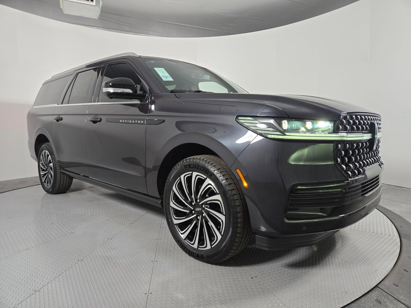 New 2026 Lincoln Navigator L Black Label image 2