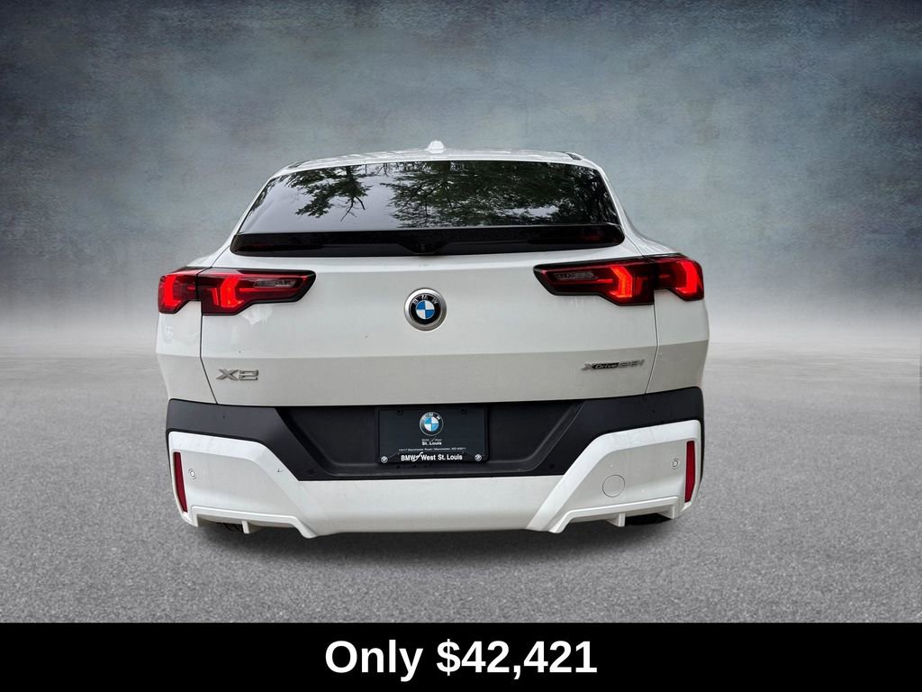 Used 2026 BMW X2 xDrive28i AWD/4WD image 4