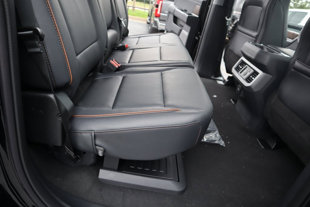 New 2026 Ford F250 Lariat w/ Chrome Package image 15