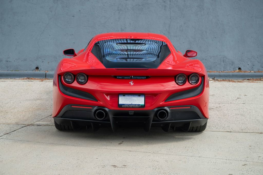 Used 2022 Ferrari F8 Tributo image 8