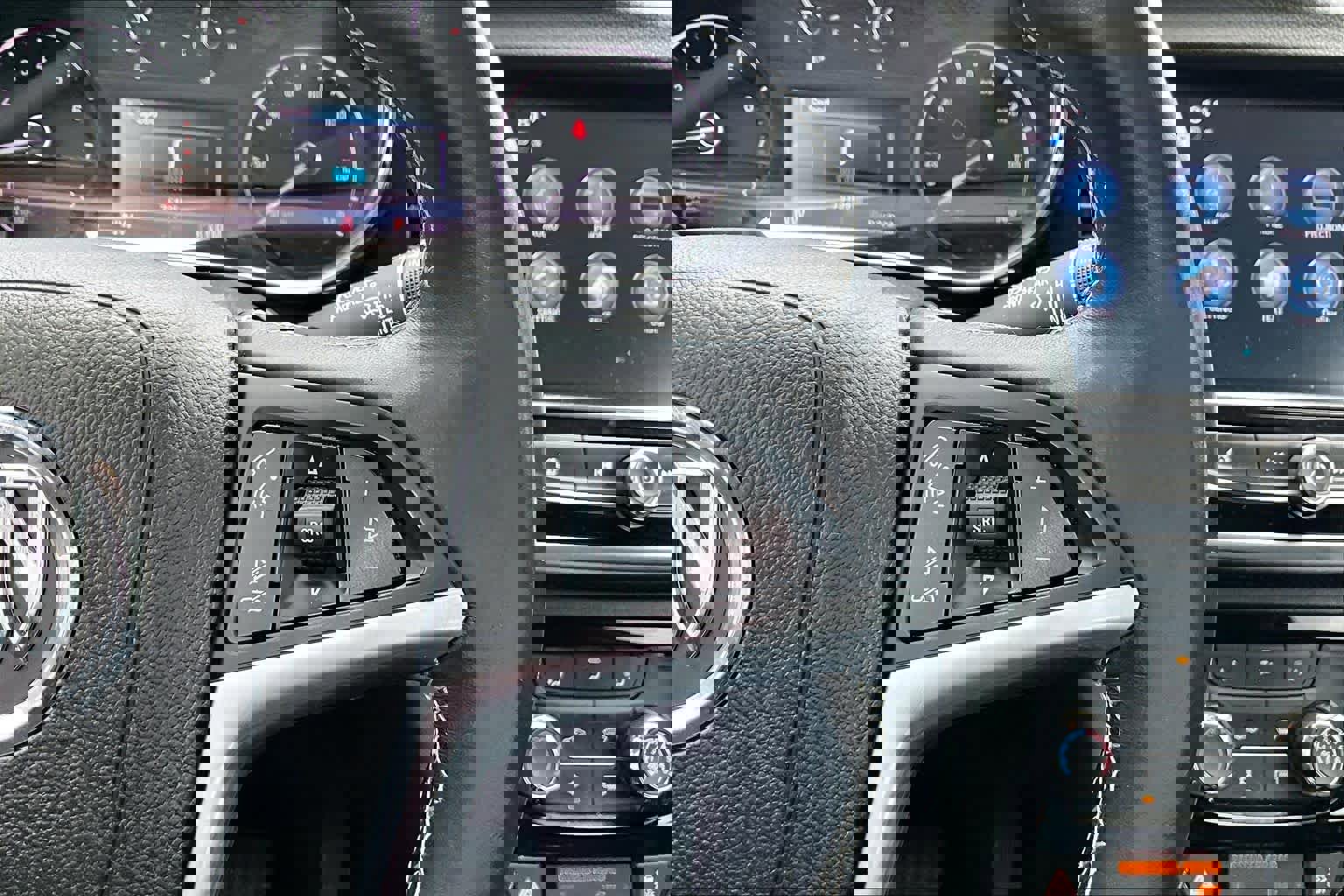 Used 2019 Buick Encore Preferred FWD image 23