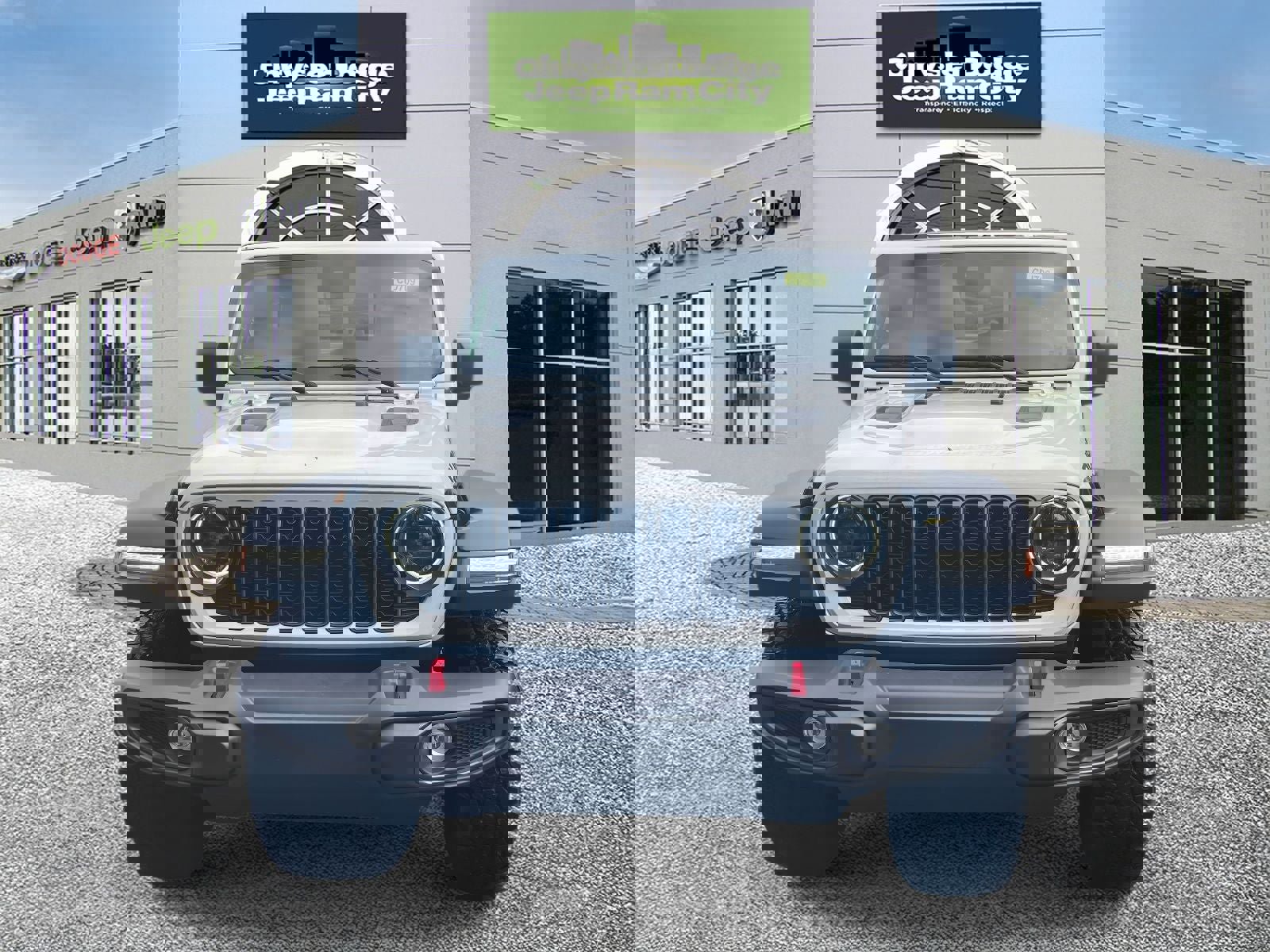 Used 2024 Jeep Wrangler Unlimited Rubicon image 2