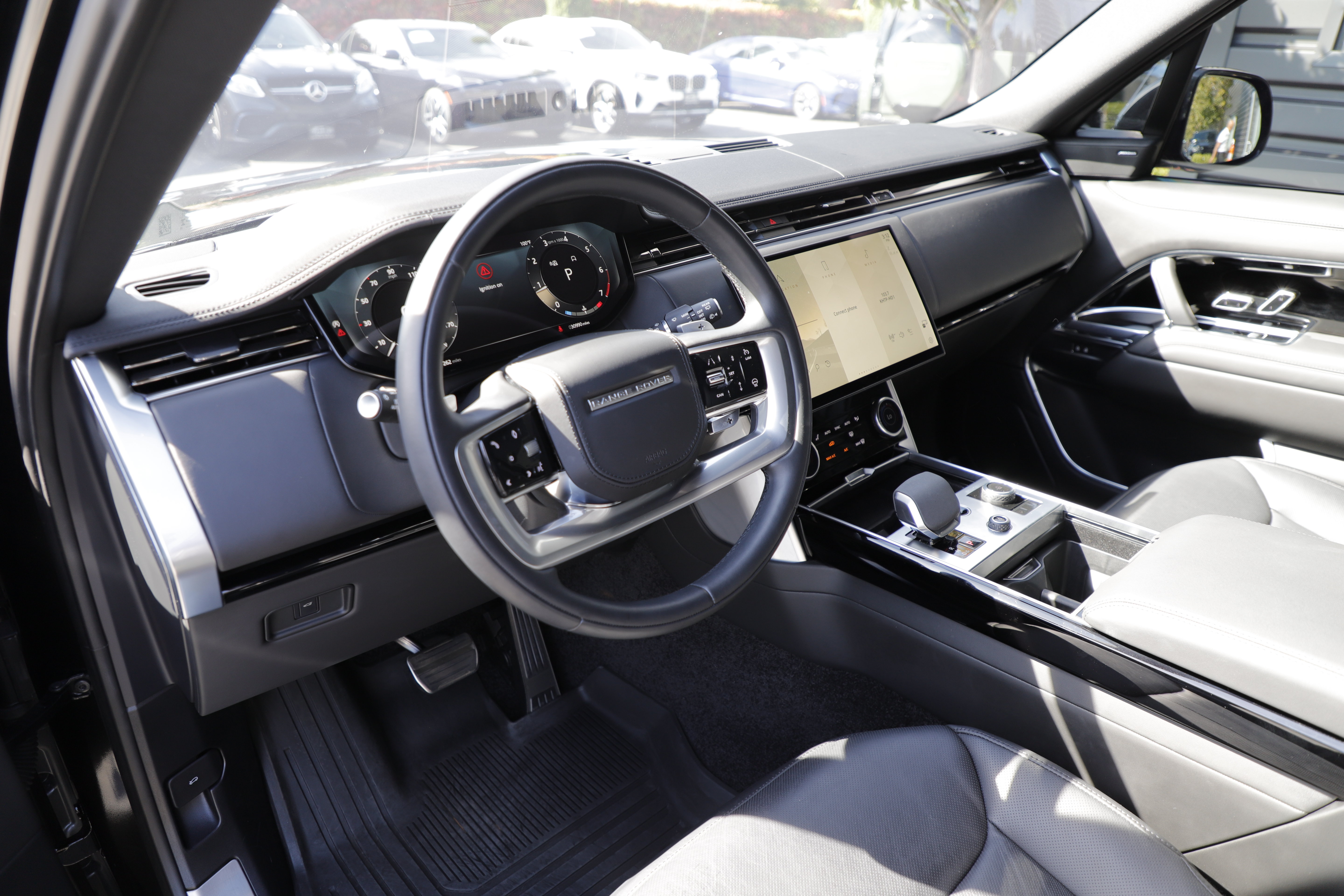 Certified 2023 Land Rover Range Rover SE AWD/4WD image 18