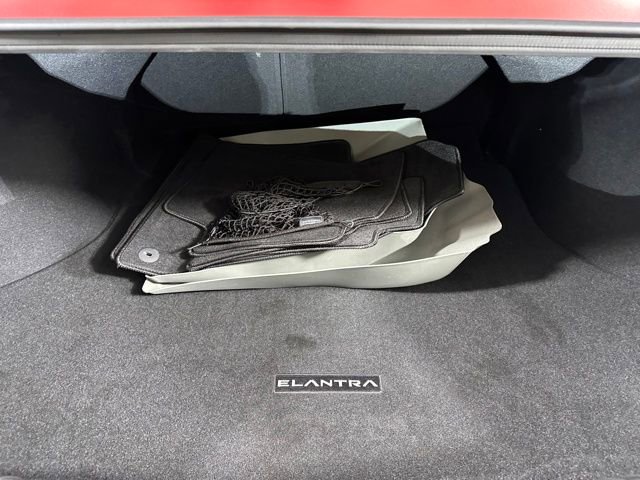 Certified 2024 Hyundai Elantra SEL w/ Convenience Package image 26