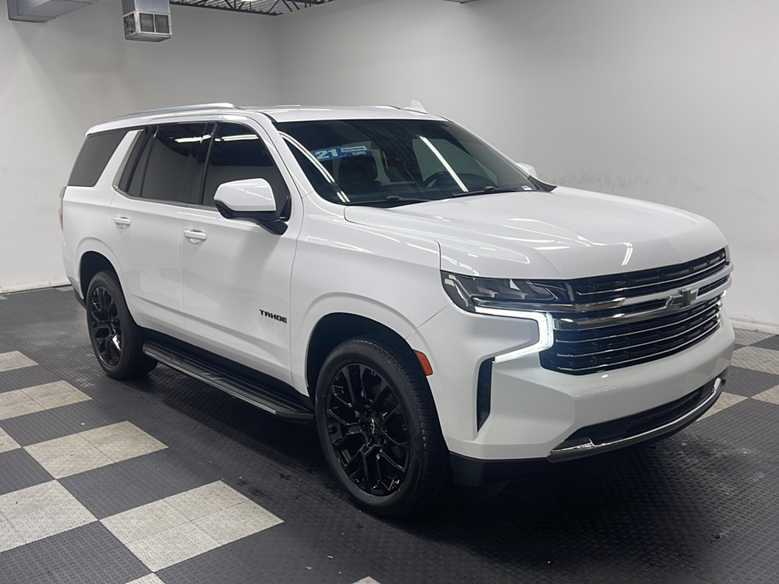 Used 2021 Chevrolet Tahoe LT AWD/4WD image 23
