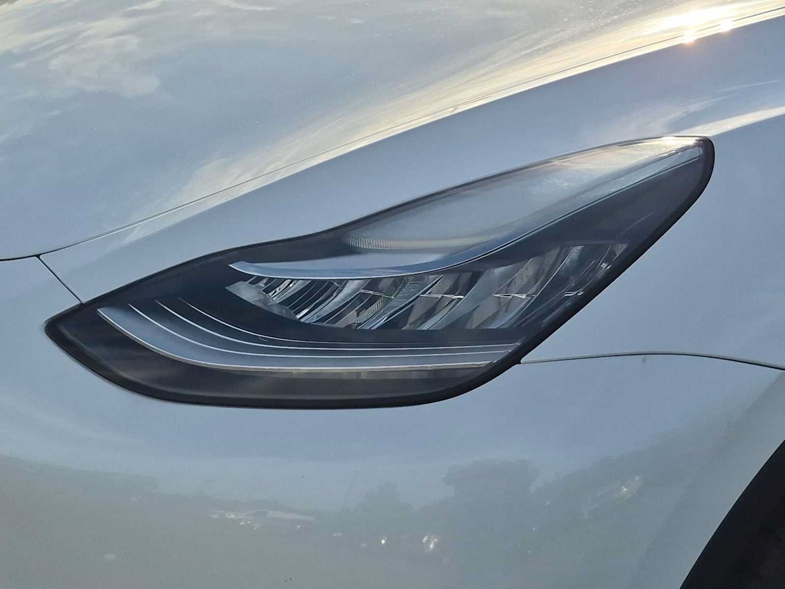 Used 2021 Tesla Model Y Long Range AWD/4WD image 11
