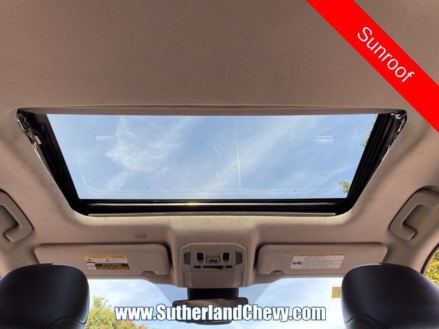 Used 2022 Toyota Highlander XLE AWD/4WD image 52