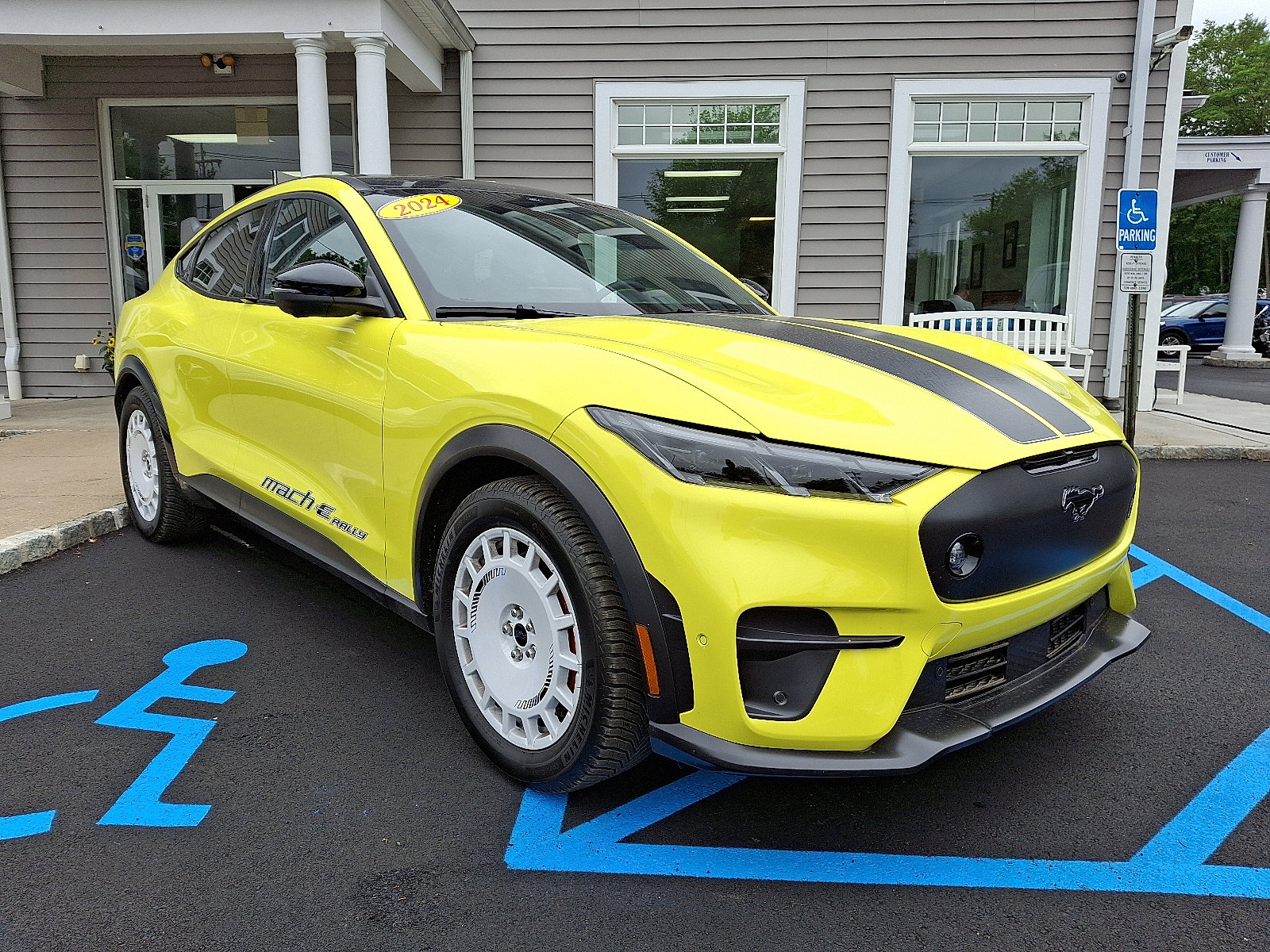 Certified 2024 Ford Mustang Mach-E GT image 3