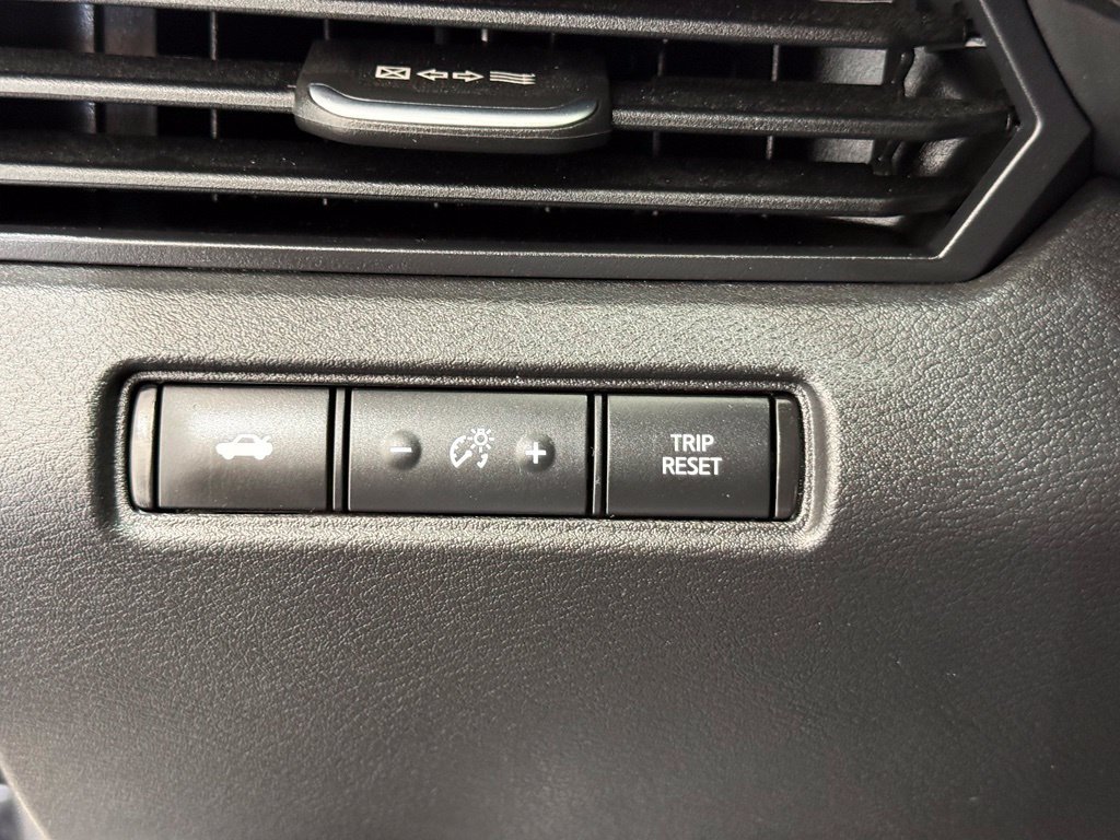 Used 2024 Nissan Altima 2.5 SR FWD image 31