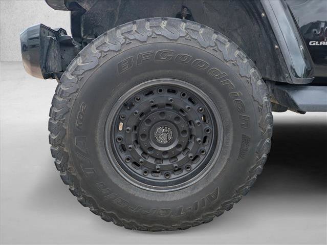 Used 2021 Jeep Gladiator Overland AWD/4WD image 19