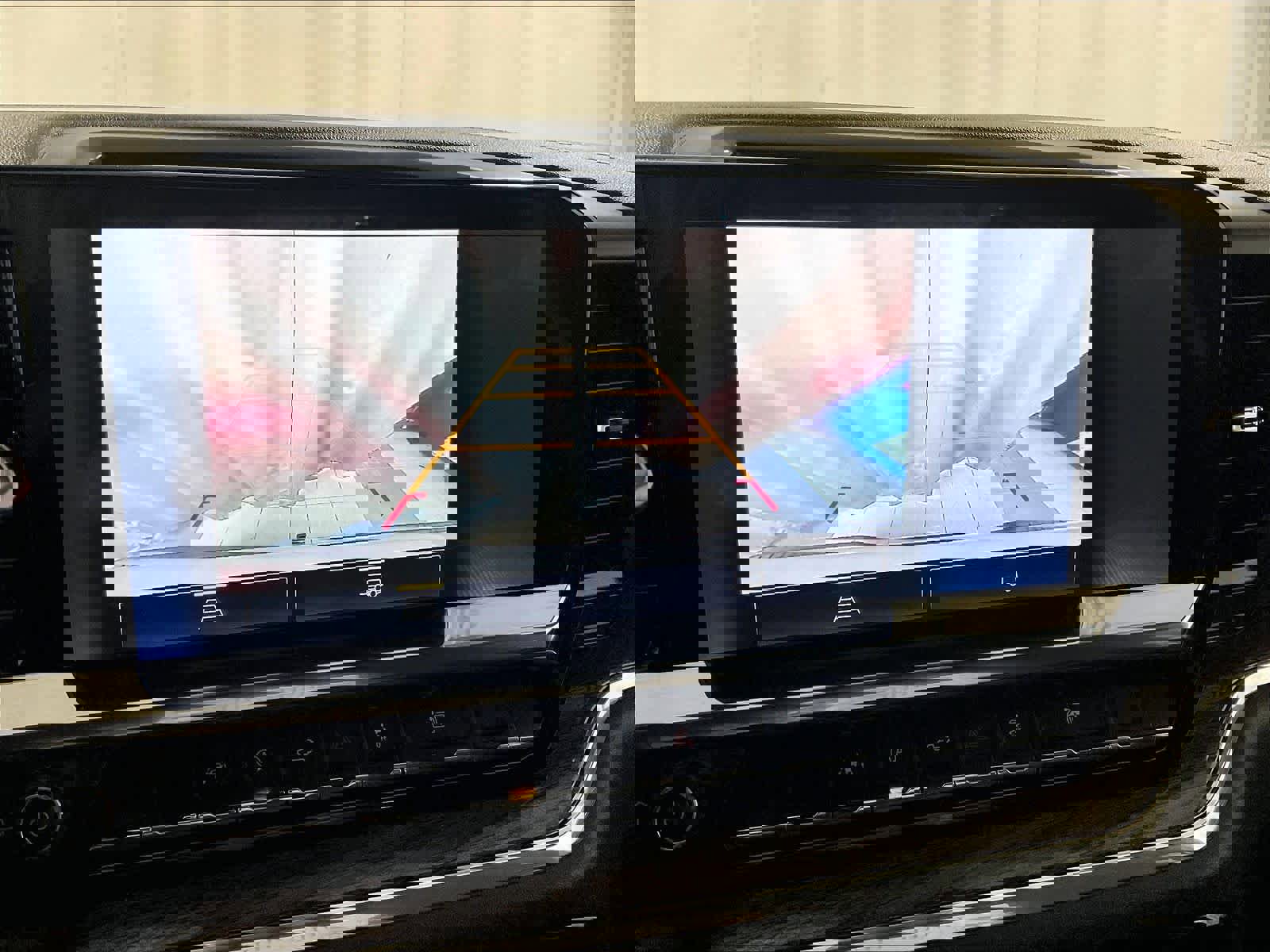 Used 2022 Chevrolet Silverado 1500 LT image 19