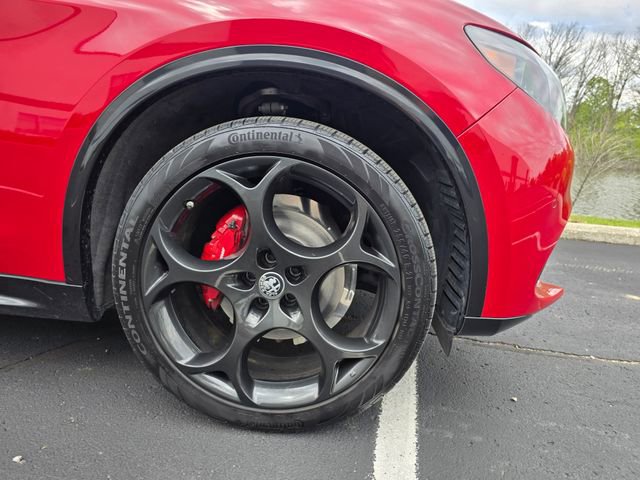 Used 2024 Alfa Romeo Stelvio Veloce AWD/4WD image 4