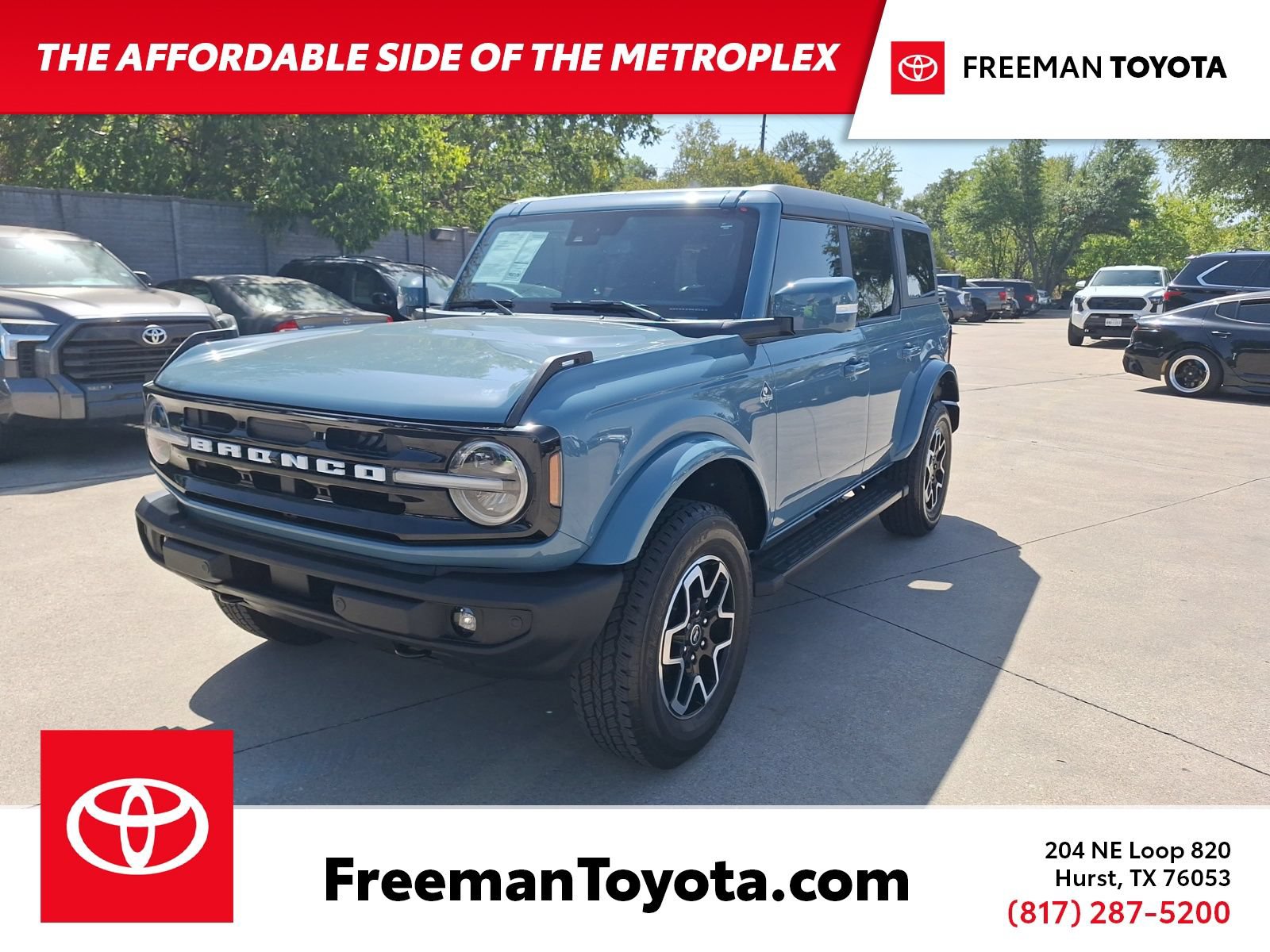 Used 2023 Ford Bronco Outer Banks AWD/4WD image 1