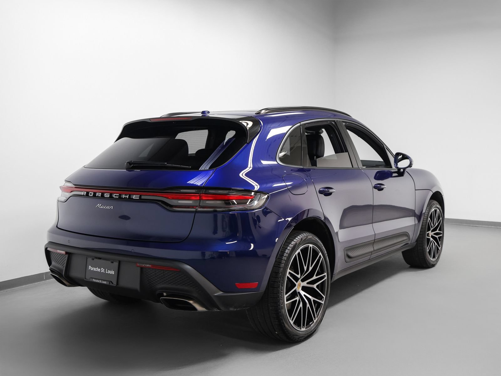 New 2026 Porsche Macan AWD/4WD image 12