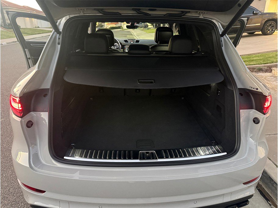 Used 2023 Porsche Cayenne Turbo image 36