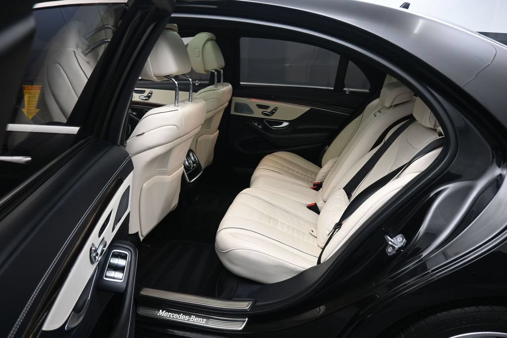 Used 2020 Mercedes-Benz S 450 4MATIC Sedan w/ Premium Package image 36