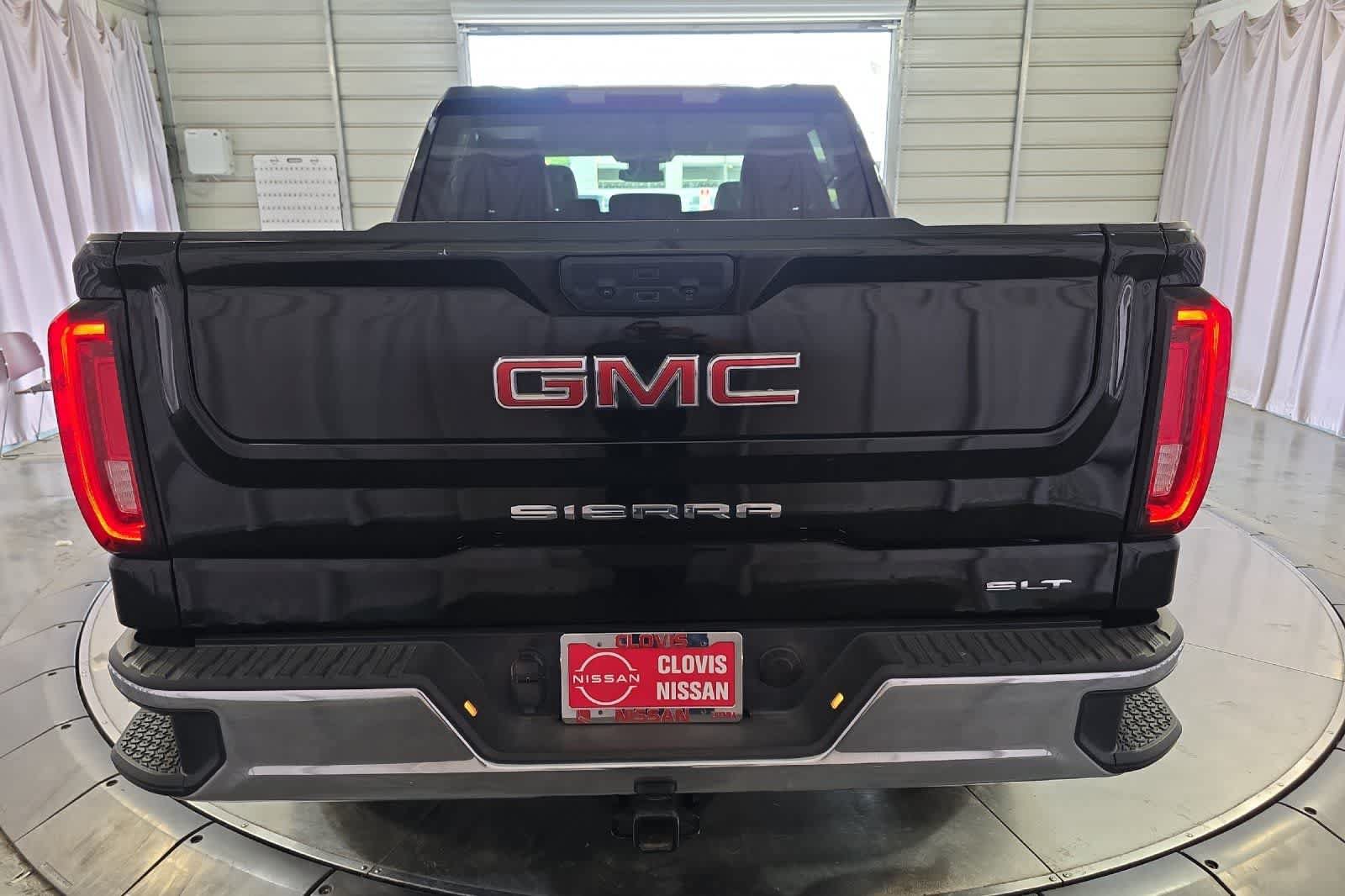 Used 2025 GMC Sierra 1500 SLT RWD image 8
