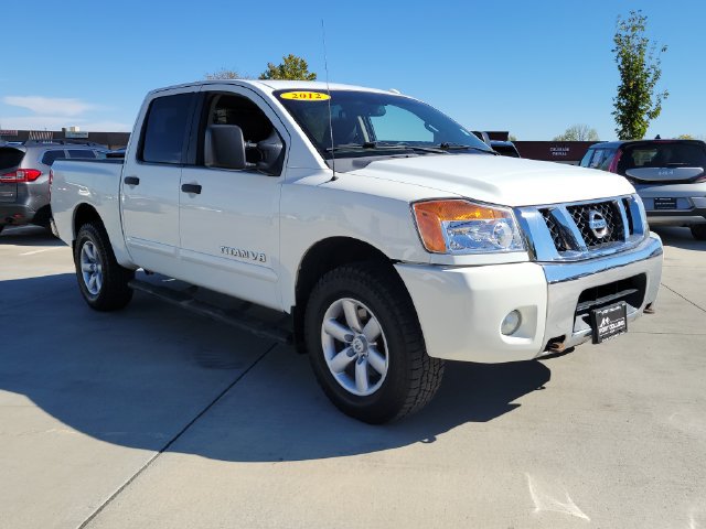 Used 2012 Nissan Titan SV w/ SV Premium Utility Pkg AWD/4WD image 7