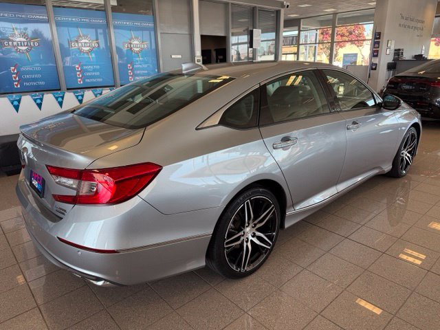 Used 2021 Honda Accord Touring image 4