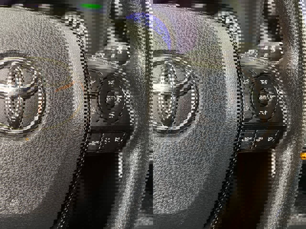 Used 2021 Toyota RAV4 XLE image 22