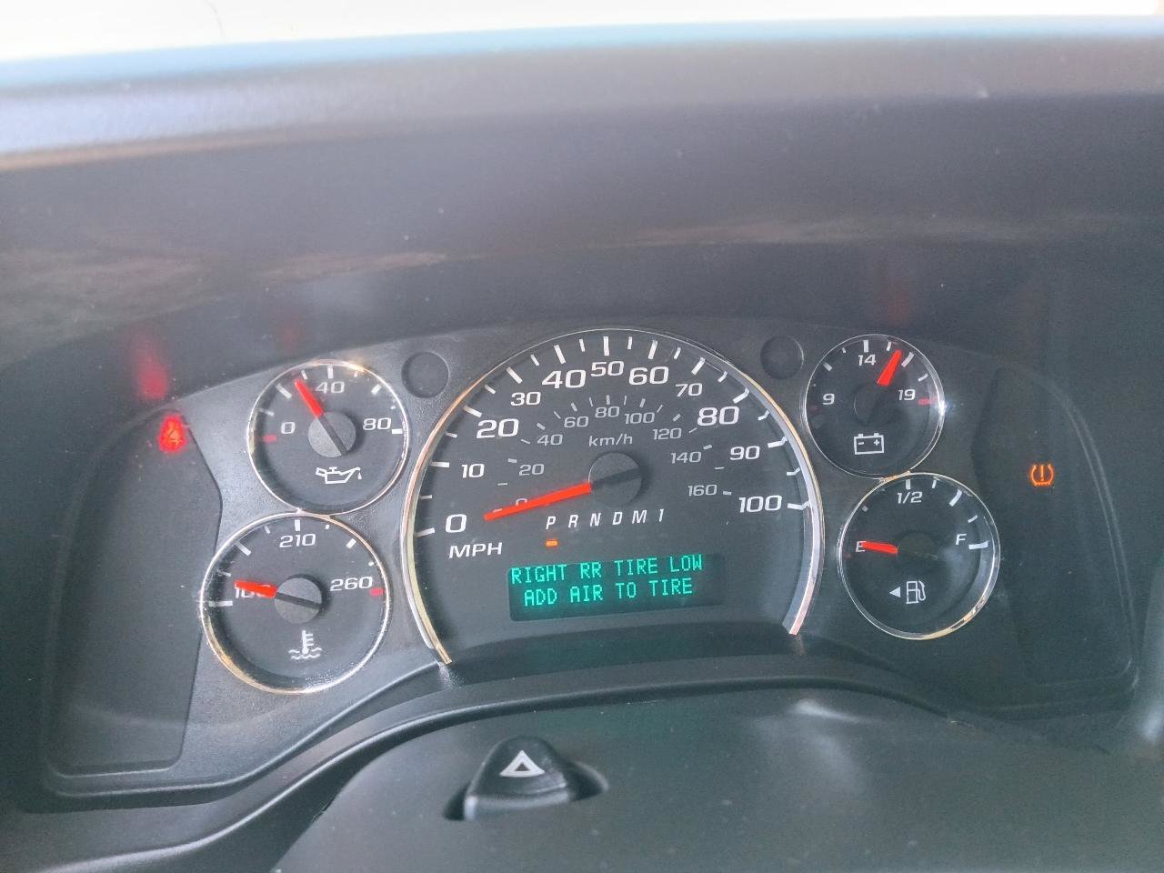 Used 2018 GMC Savana 2500 G2500 Cargo w/ Driver Convenience Package image 11