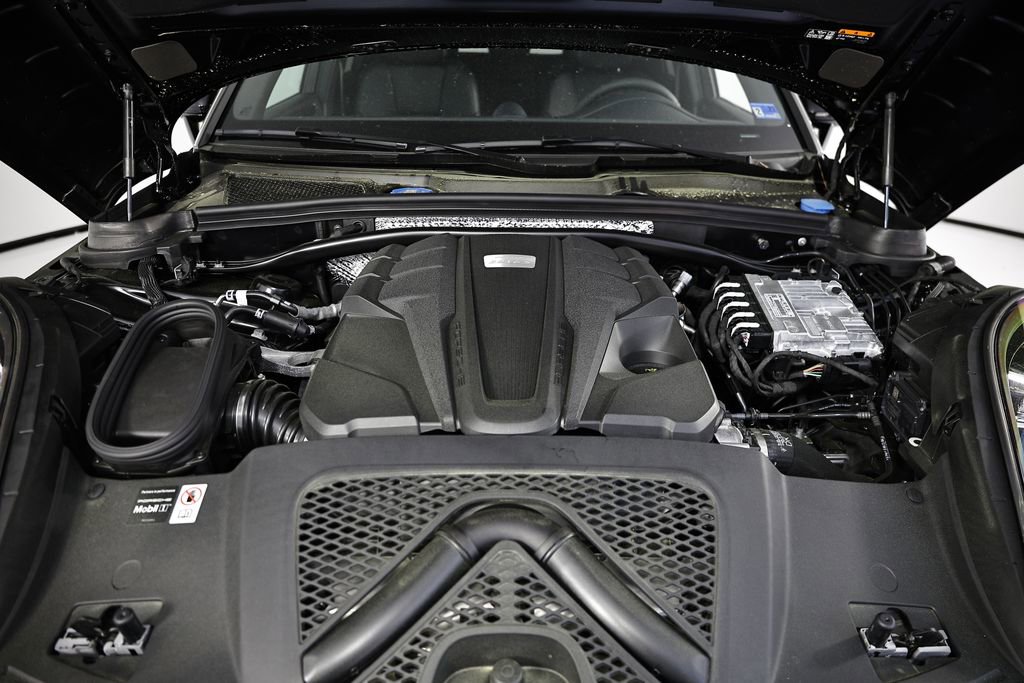 New 2026 Porsche Macan S image 33