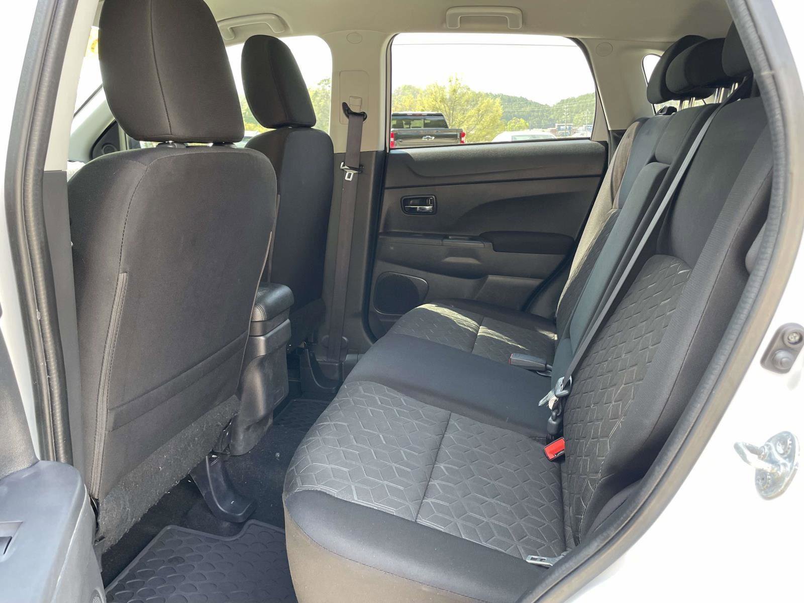 Used 2024 Mitsubishi Outlander Sport AWD image 3