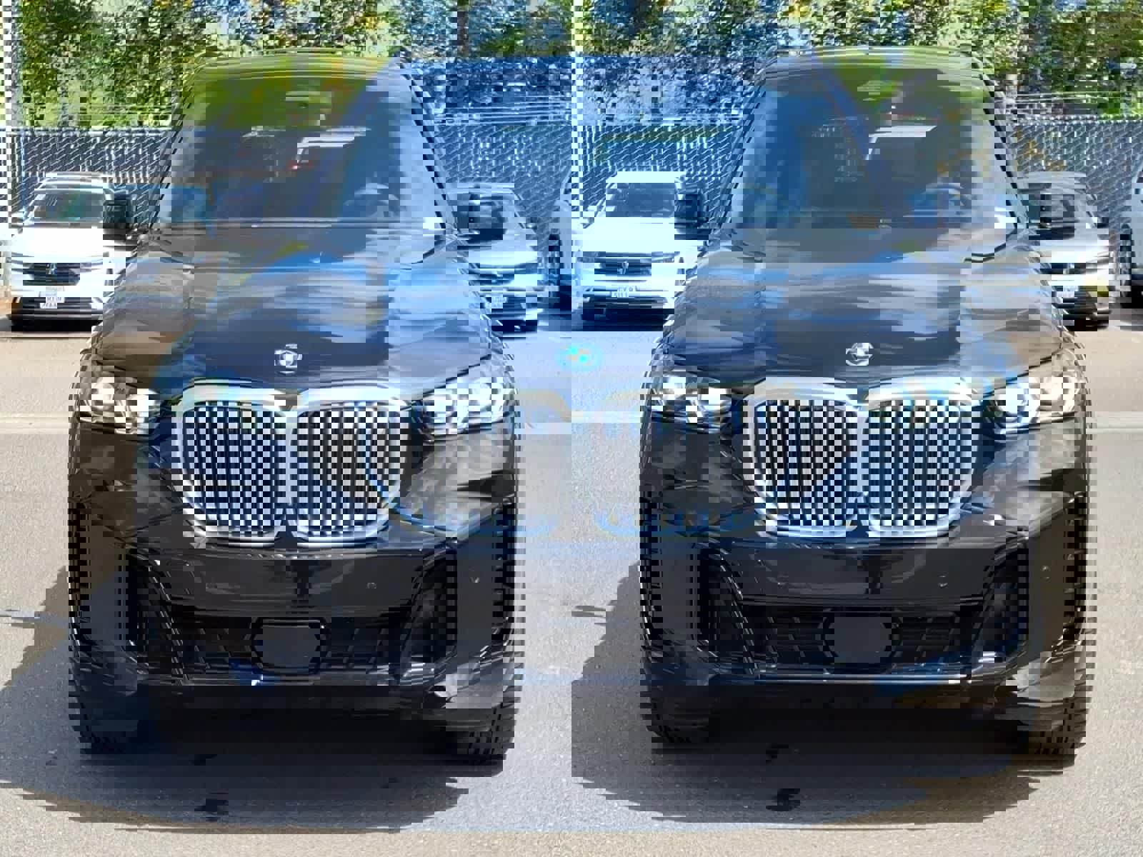 Used 2025 BMW X5 xDrive50e w/ M Sport Package image 2