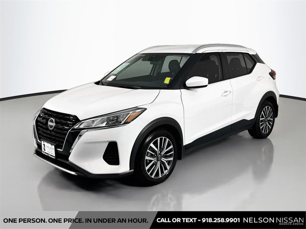 Used 2024 Nissan Kicks SV