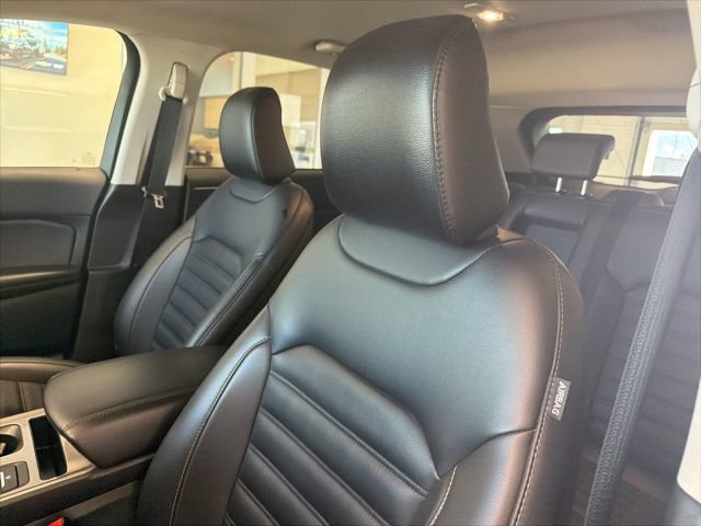 Used 2024 Ford Edge SEL w/ Convenience Package AWD/4WD image 11