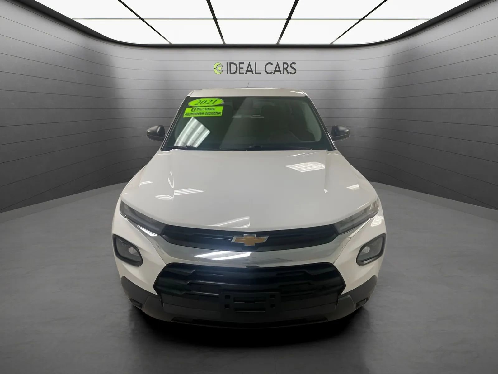 Used 2021 Chevrolet TrailBlazer LS FWD image 2