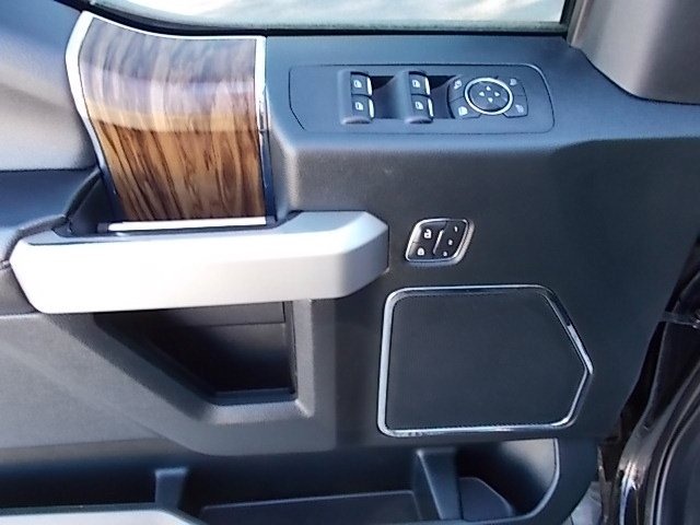 Used 2019 Ford F150 Lariat w/ Equipment Group 502A Luxury image 11