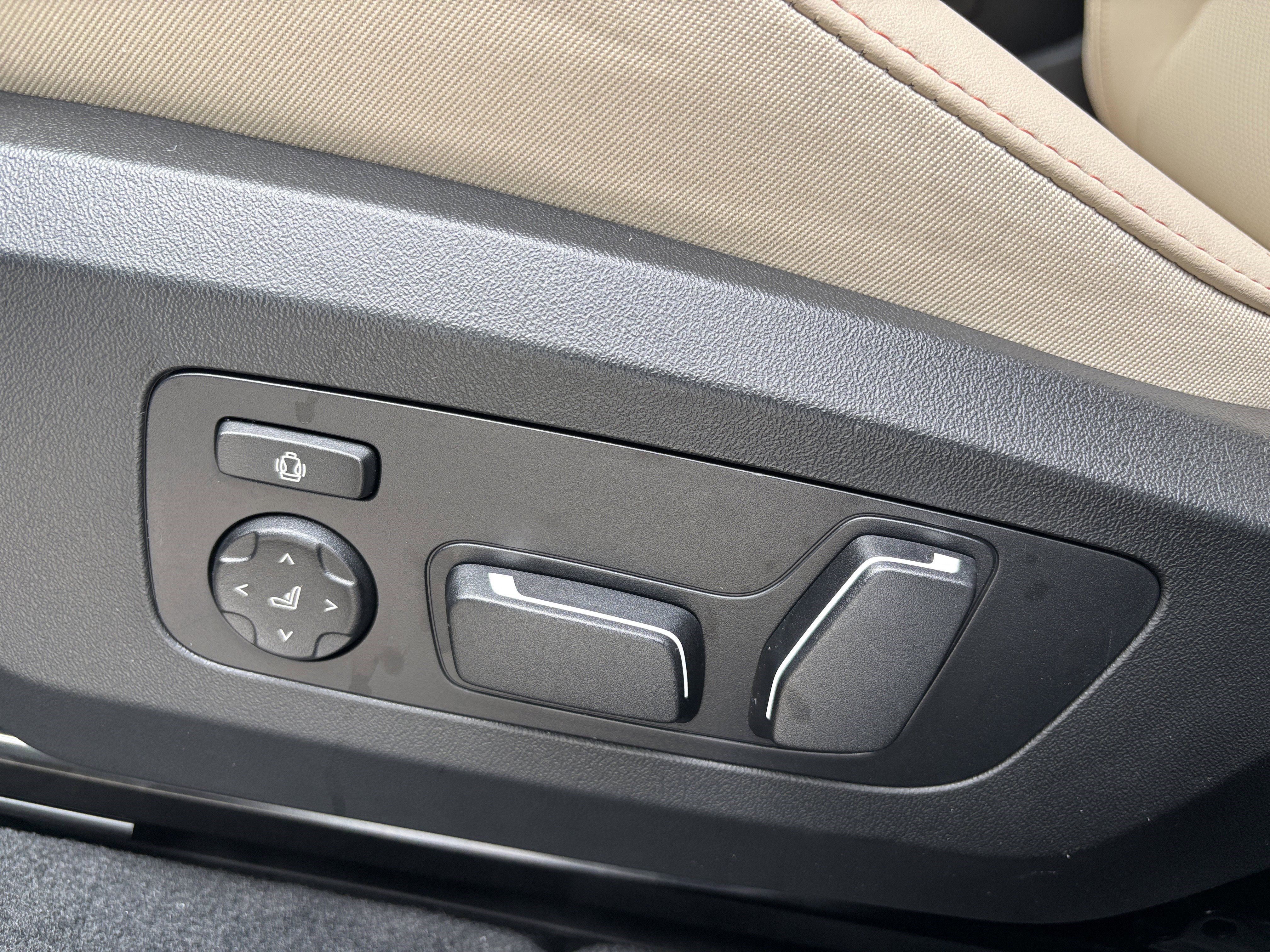 Used 2026 BMW X3 xDrive30 w/ Convenience Package image 19