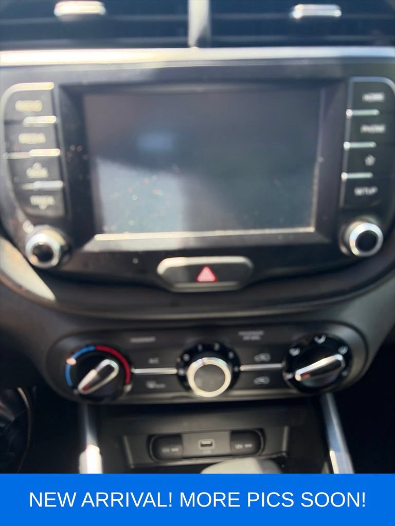 Used 2020 Kia Soul LX FWD image 7