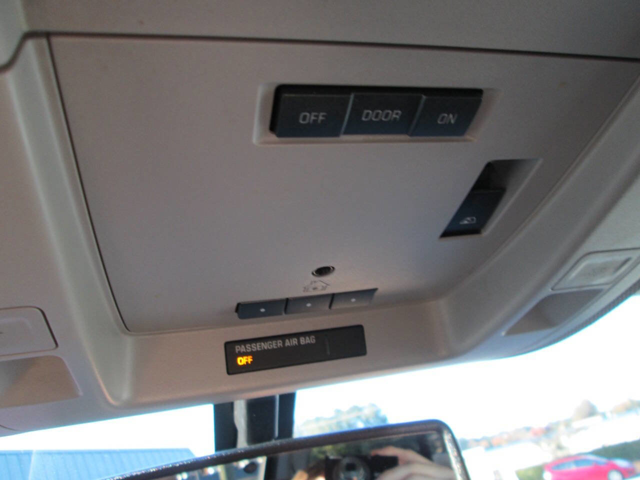 Used 2018 Chevrolet Silverado 1500 LTZ w/ Texas Edition image 39