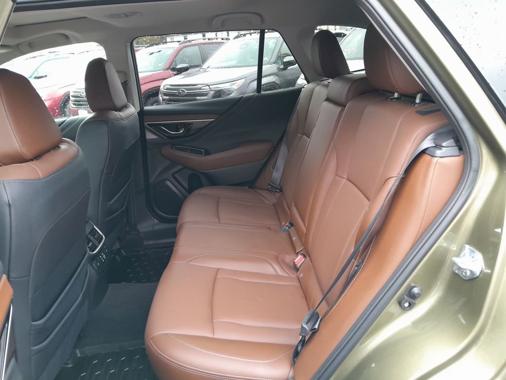 Used 2023 Subaru Outback Touring XT AWD/4WD image 32