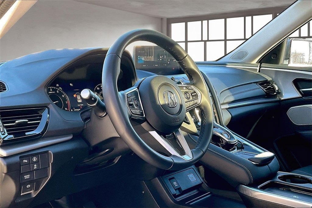Used 2025 Acura RDX w/ Technology Package image 16