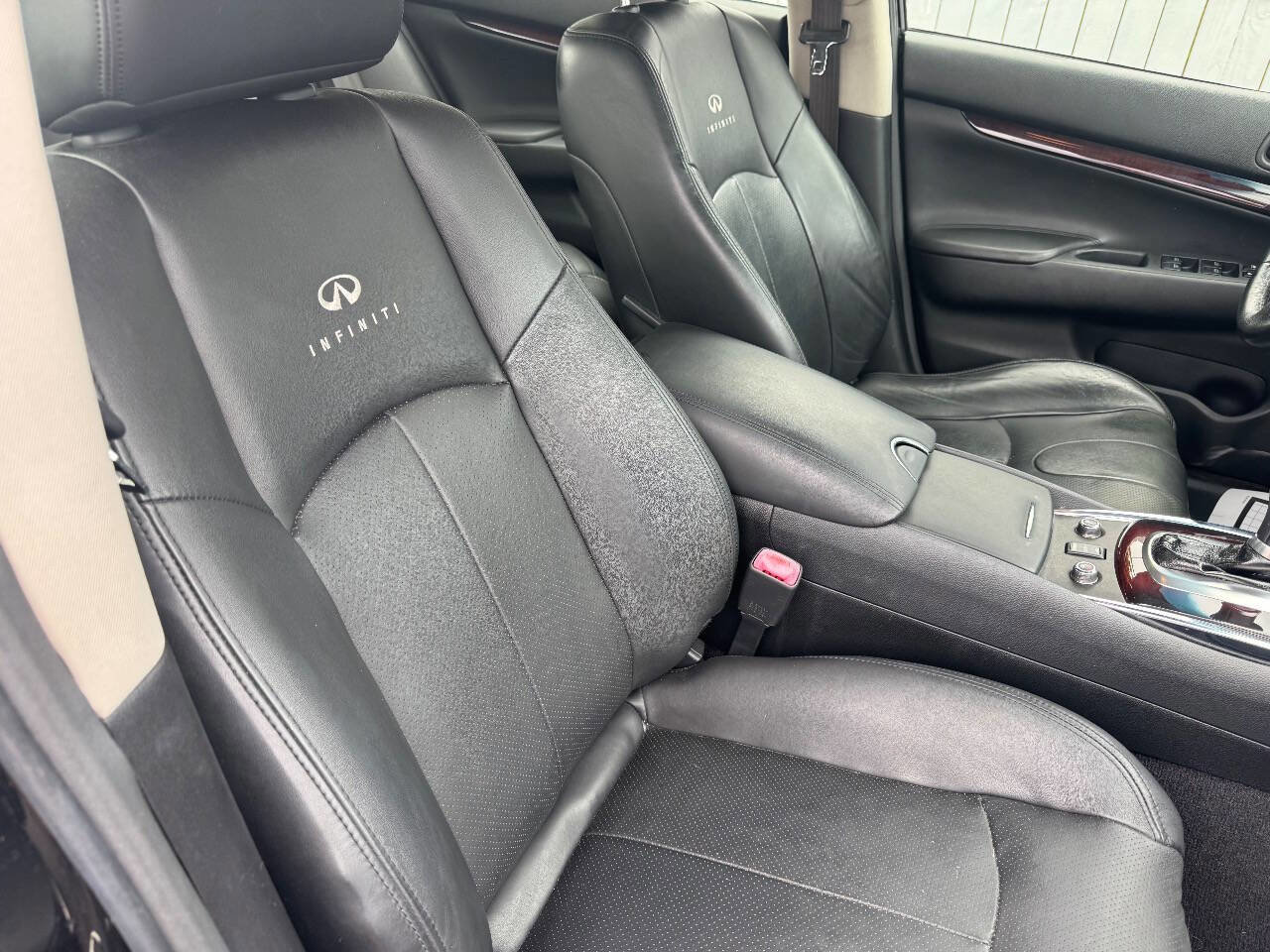 Used 2013 INFINITI G37 x Sedan w/ Premium Pkg image 9