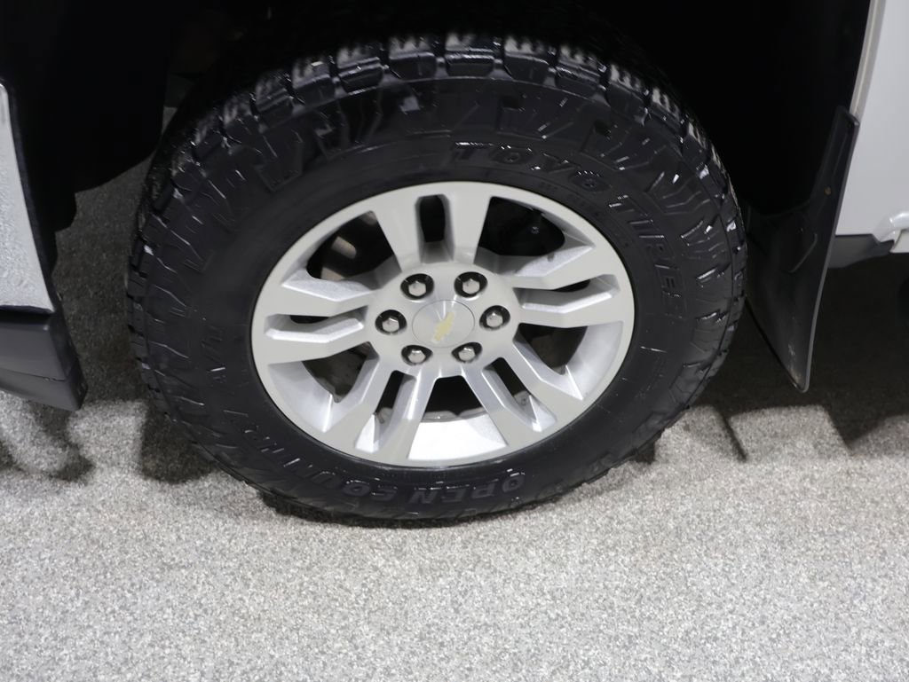 Used 2018 Chevrolet Silverado 1500 LTZ w/ LTZ Plus Package AWD/4WD image 10