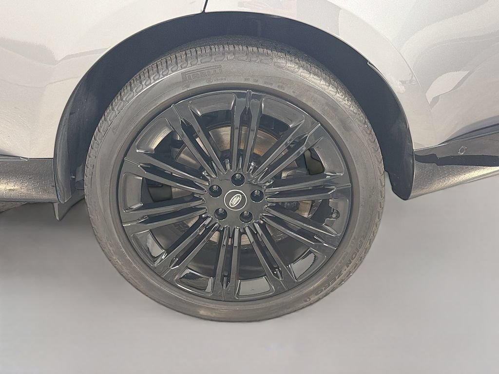 Certified 2023 Land Rover Range Rover Long Wheelbase SE AWD/4WD image 34