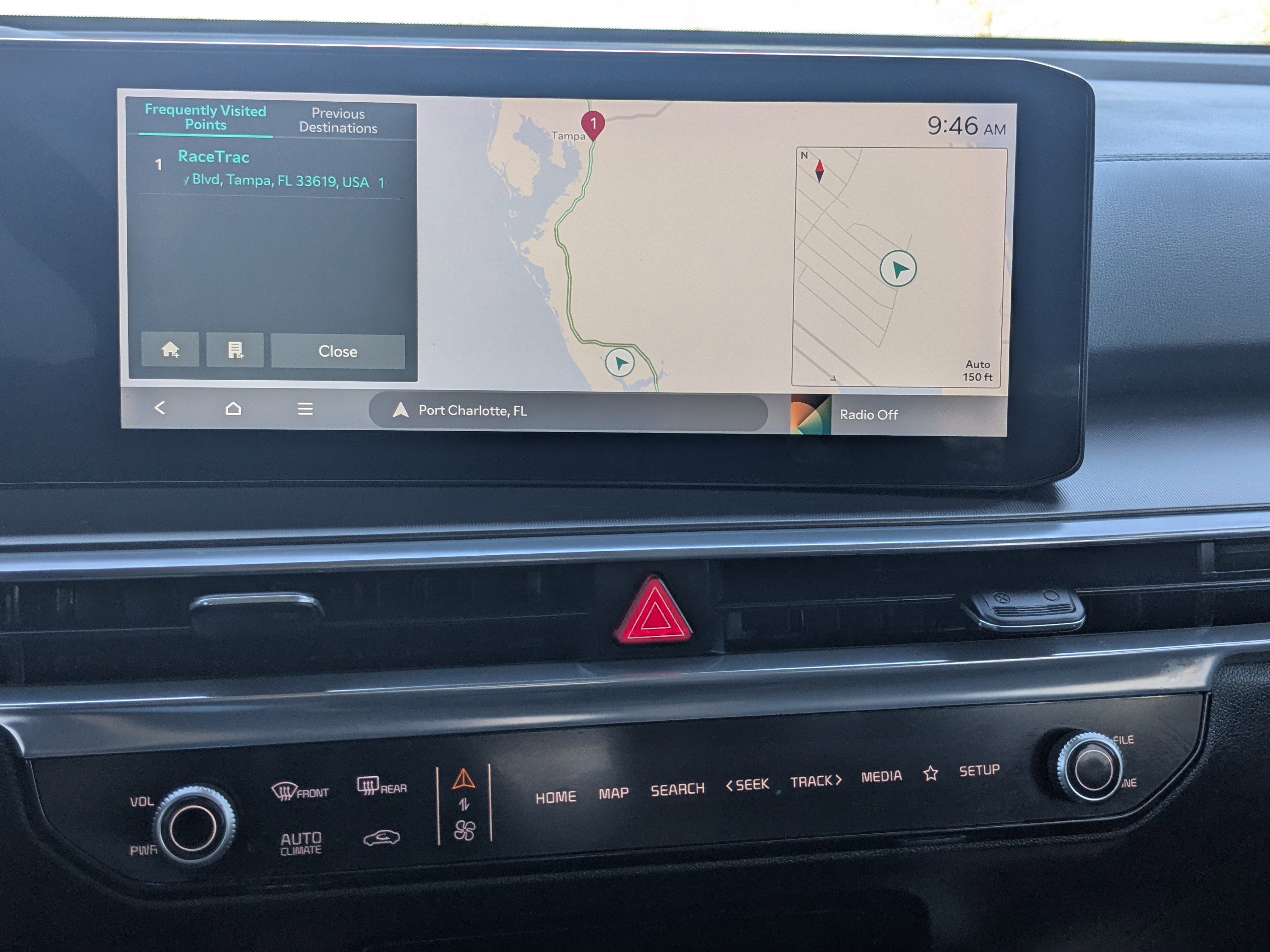 Used 2025 Kia Sorento SX image 29