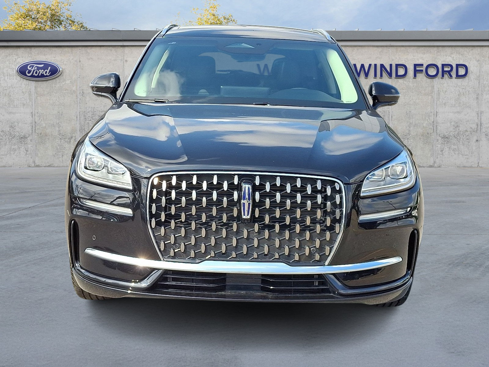 Used 2024 Lincoln Corsair Grand Touring w/ Equipment Group 301A AWD/4WD image 2